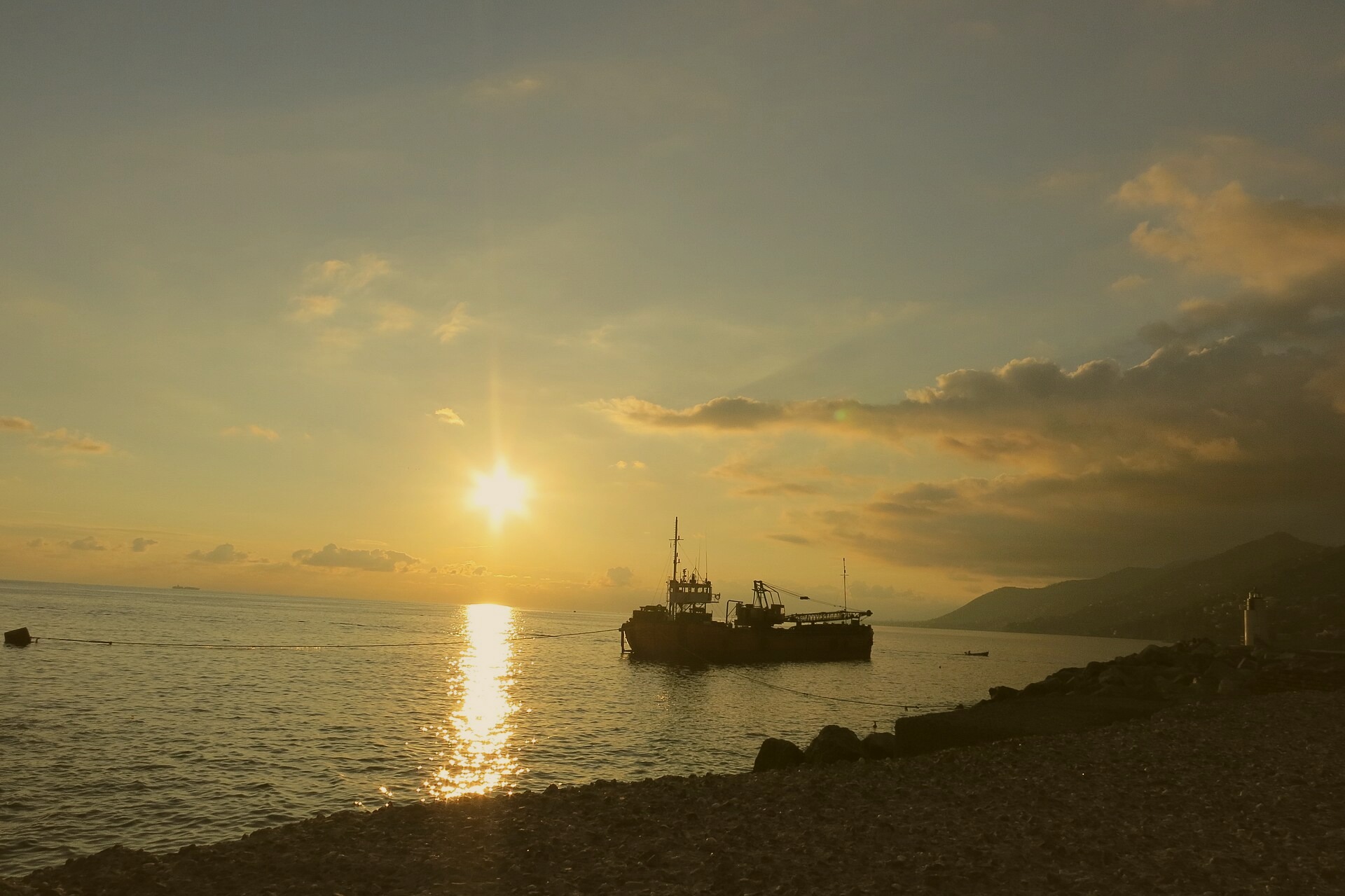 A misty scene near the Mcgee Harbour in Wadeland. Captured by Jill Weiss on 2021-12-07.
