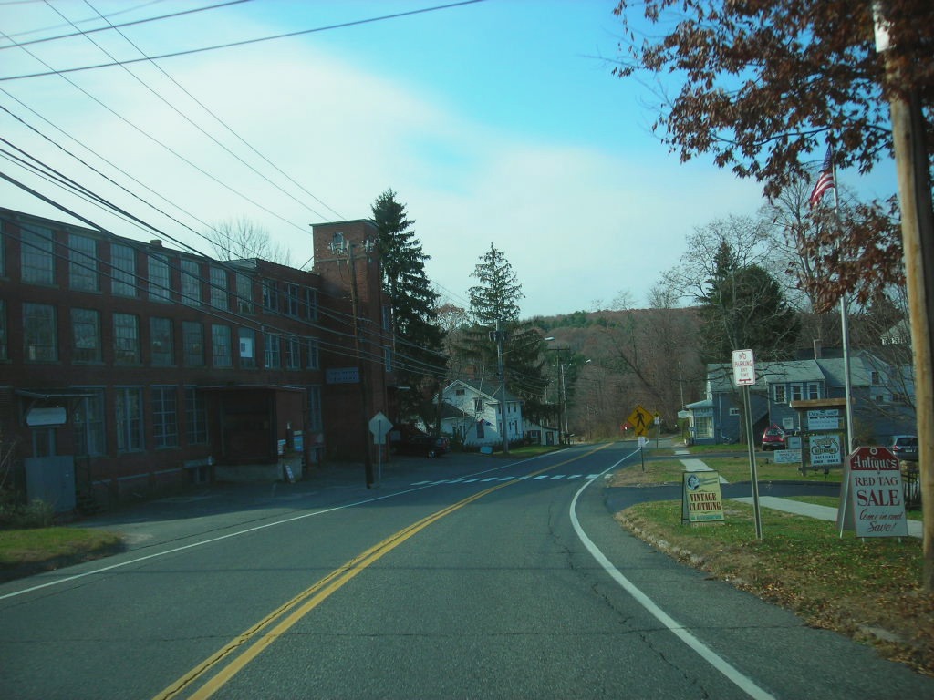 the Cole Bridge, East Lindahaven. 2025-01-07. Photographer: John Park. Cunningham Institute.