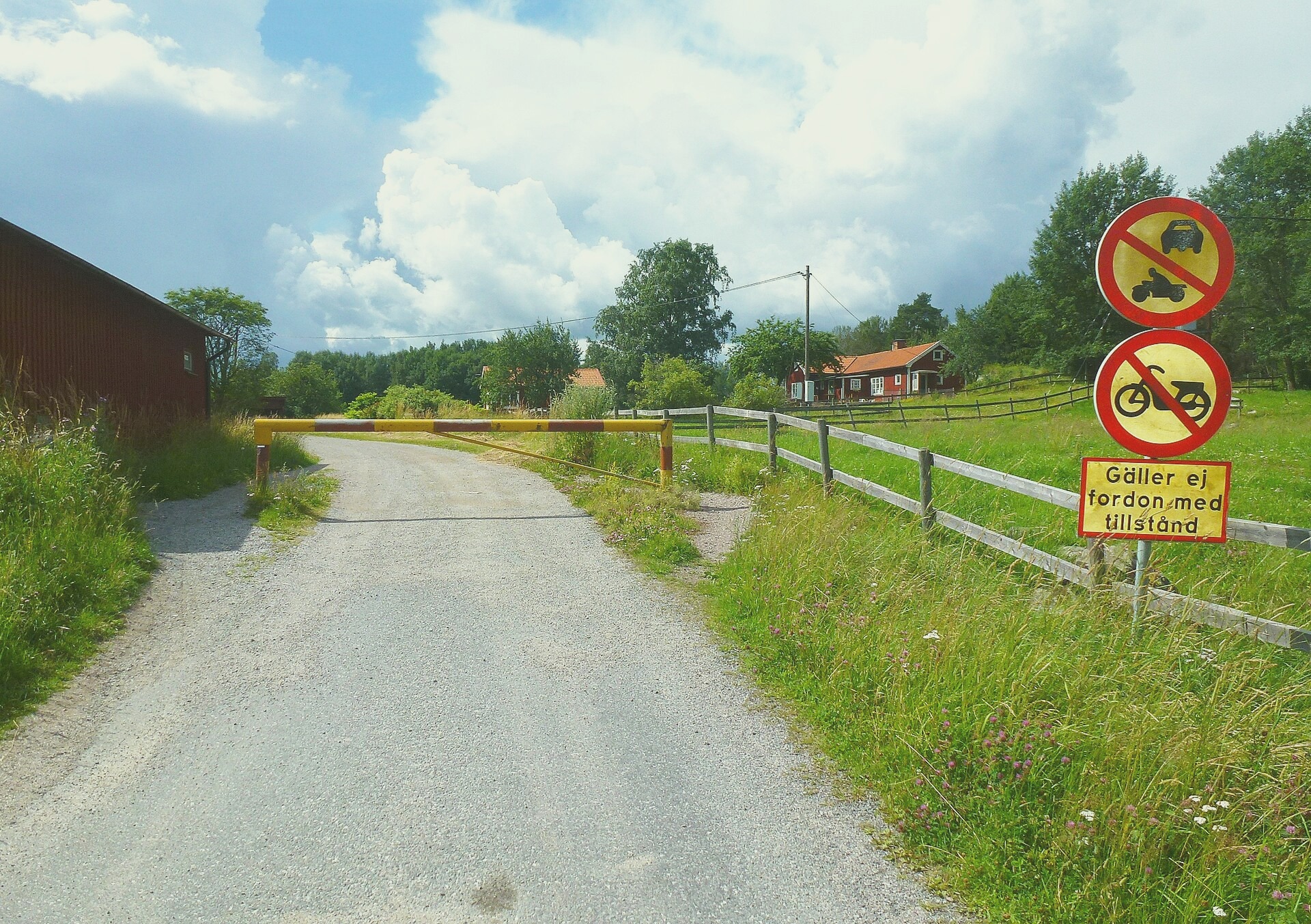 File photo showing the Wright Square in West Alexis, Angola. Taken 2022-08-19 by Daniel Dennis for Jenkins Foundation.