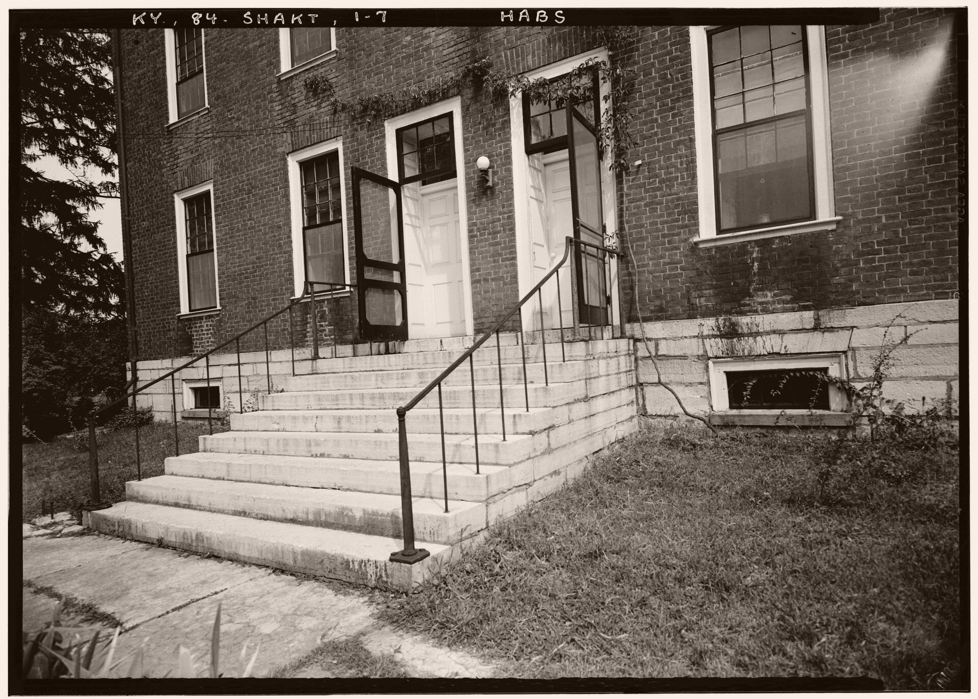the Harrington Square, West Jessicaland. 2025-11-21. Photographer: Brittany Wolf. Ramirez Press.