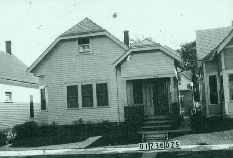 Stewartton (2025-03-18) - Donna Love signs documents at Reynolds Center, Stewartton, 2025-03-18. Cruz Studios photo by Christopher Shaw.