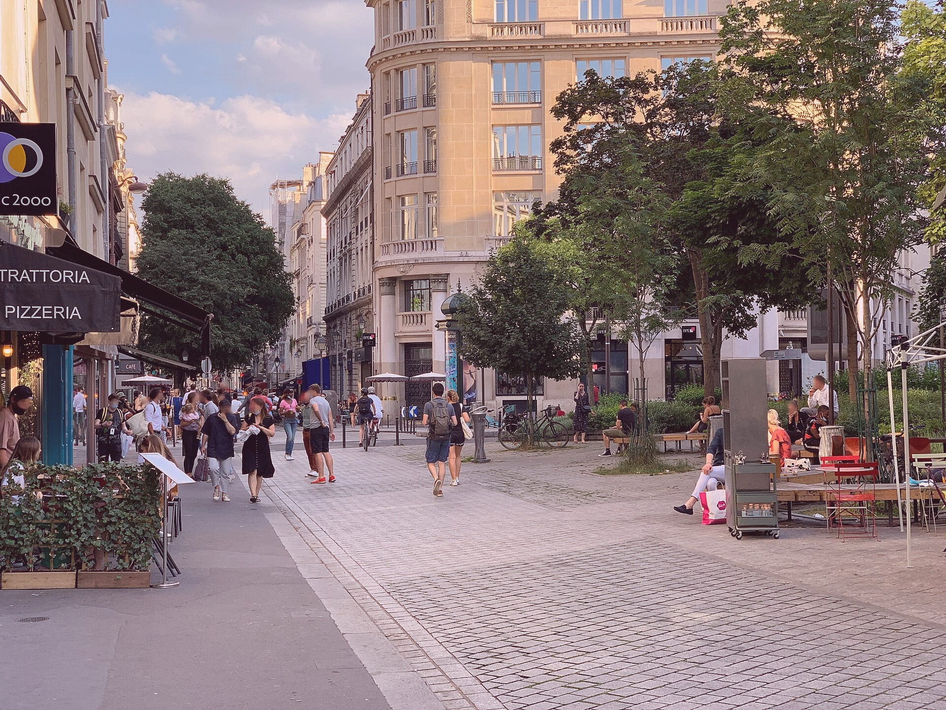 A bustling scene near the Hughes Bridge in Amberfurt. Captured by Katherine Beck on 2022-10-15.