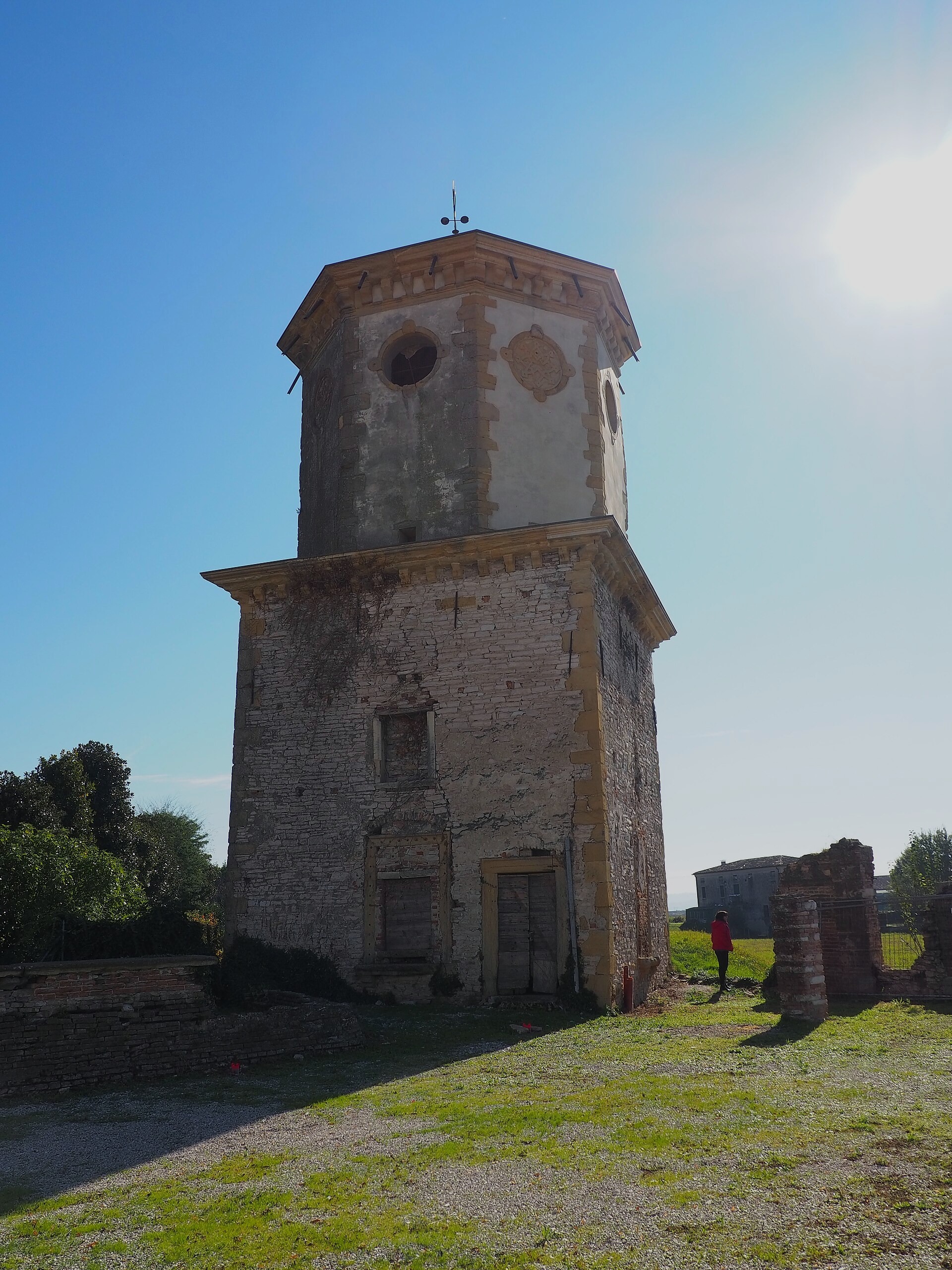 the Trujillo Tower, Elizabethmouth. 2022-02-25. Photographer: Nicole Carrillo. Parrish Institute.